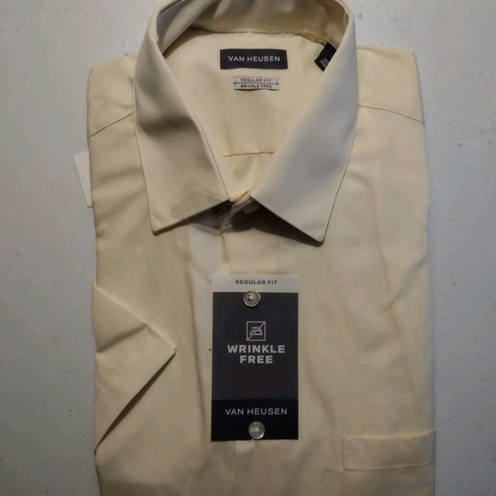Van Heusen 15 1/2 Yellow